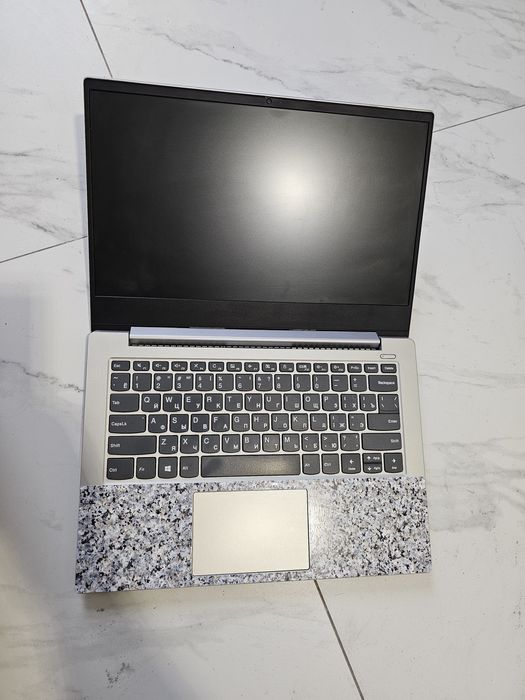 Ryzen 5 3500u 8 озу 256 ссд