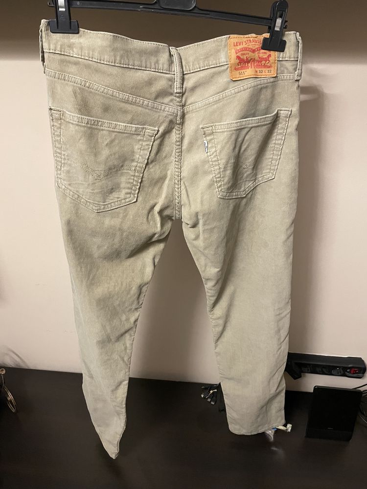 Levis 501 Corduroy