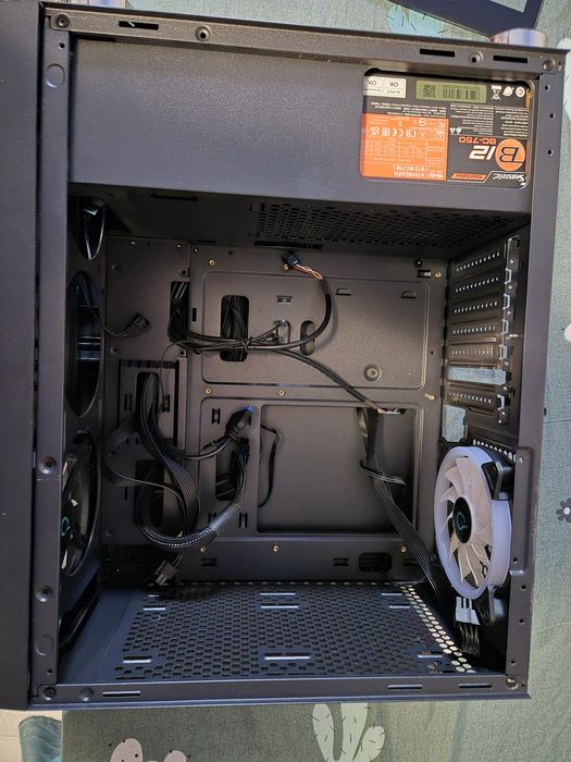 Carcasă Spacer Gaming + Sursă Seasonic B12 750W