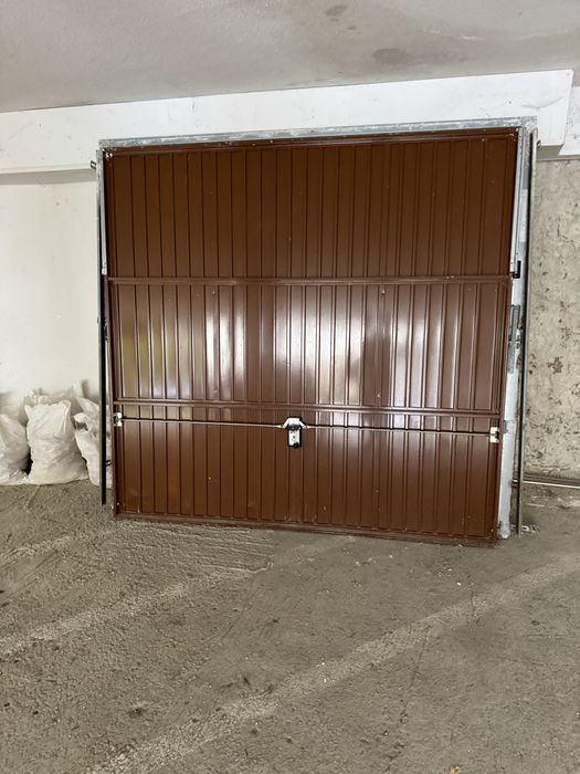 Гаражна врата Летящо крило Новоферм Novoferm KSFD025 (2,250м.*2,125м.)