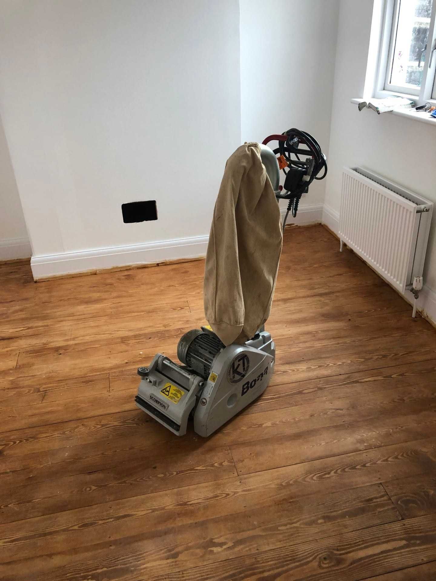 De Inchiriat Echipamente Profesionale de Constructi si Gradinarit