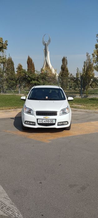 Neksiya 3 aftomat arendaga (викупка) ga beriladi
