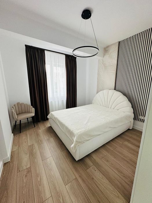 Apartament 2 camere de închiriat, zona Ciresica