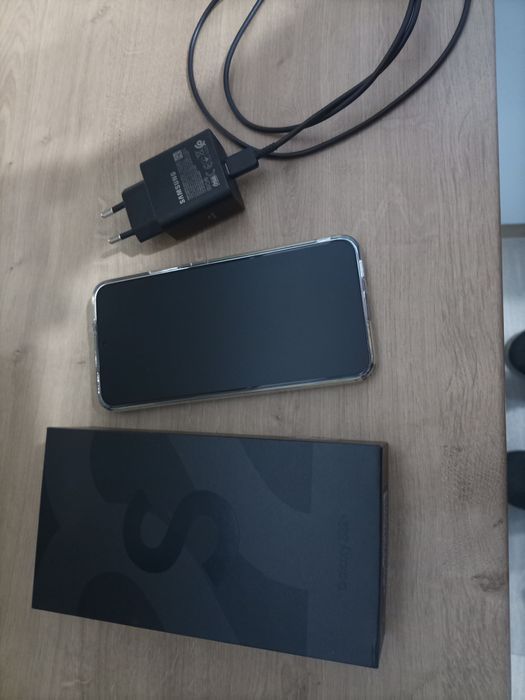 Samsung s22 plus stare foarte bună