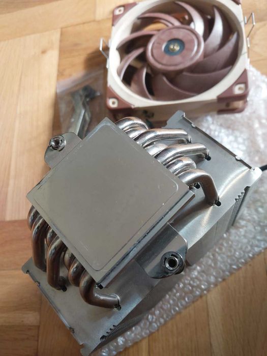 Noctua NH-U12A - Въздушен охладител за АМ4/АМ5