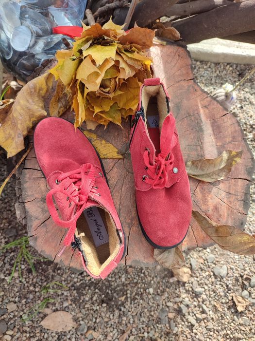 Vând Ghete de toamna