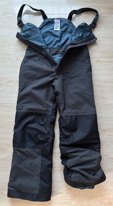 Vând salopetă iarnă 125-136