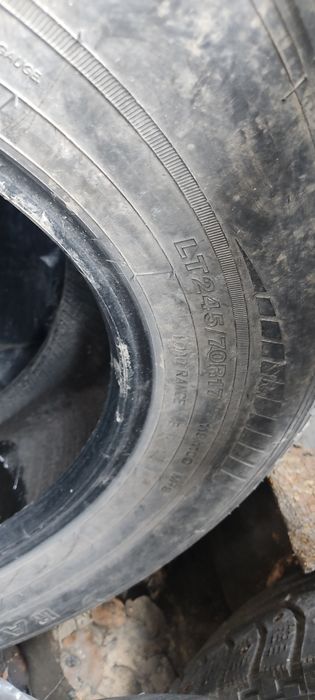 Шины 245/70/17 на джип
