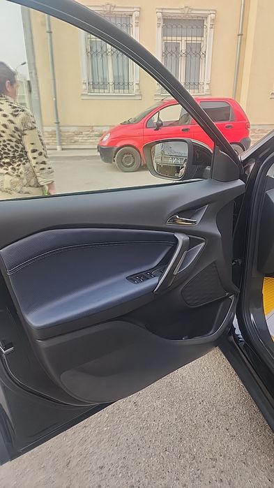 TREKER 2 PREMER moshina idalni benzinda