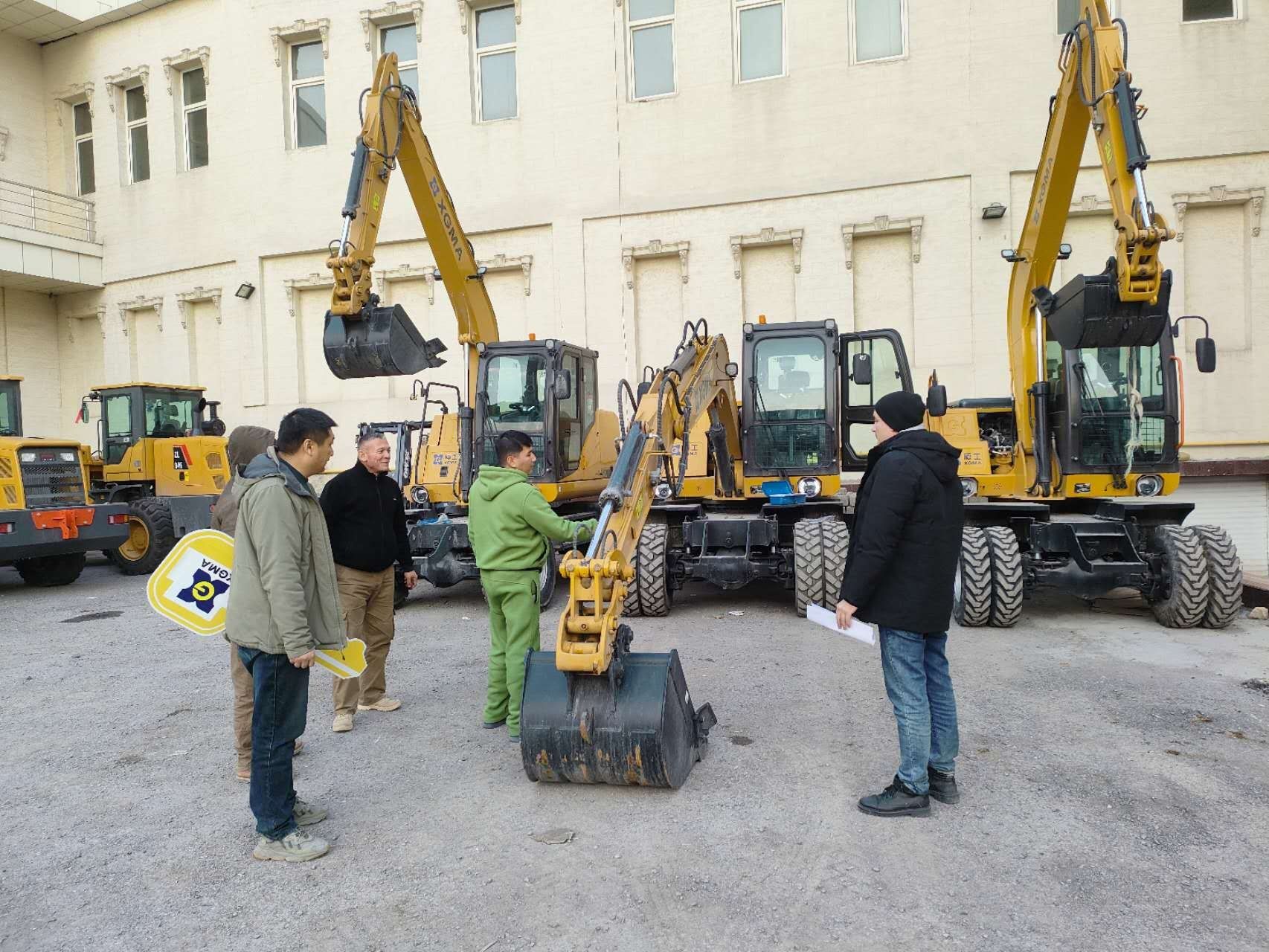 Экскаватор XGMA 95 талик ковш 0,4куб стрела 7метр