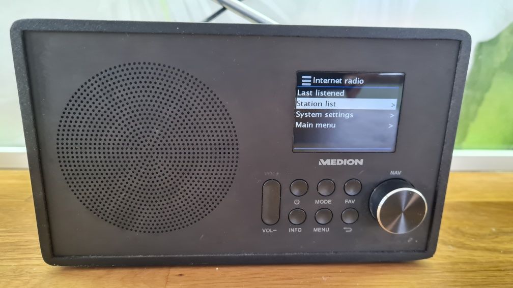 Немско I-net и FM радио Medion MD 87528
