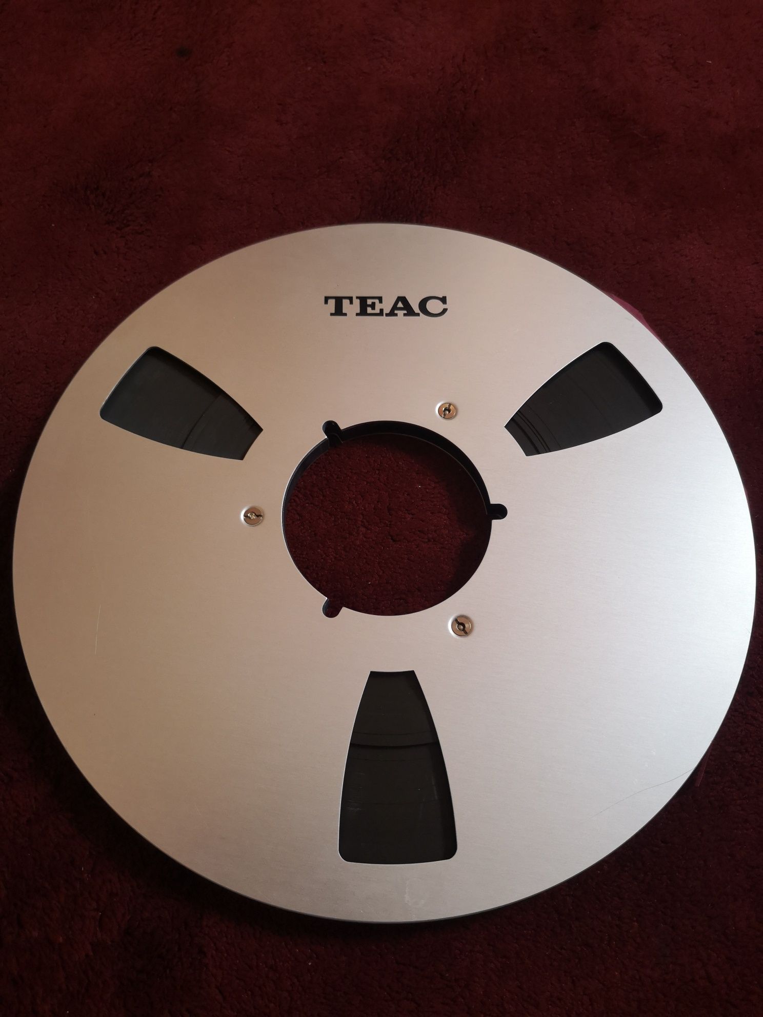 Benzi magnetofon Teac