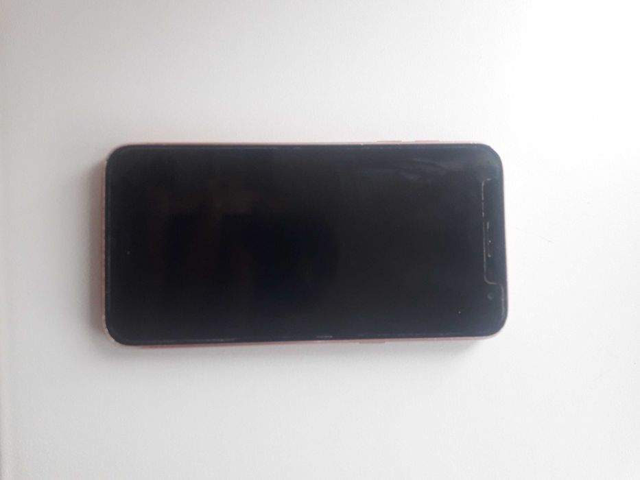 Продам Смартфон Samsung J2 Core