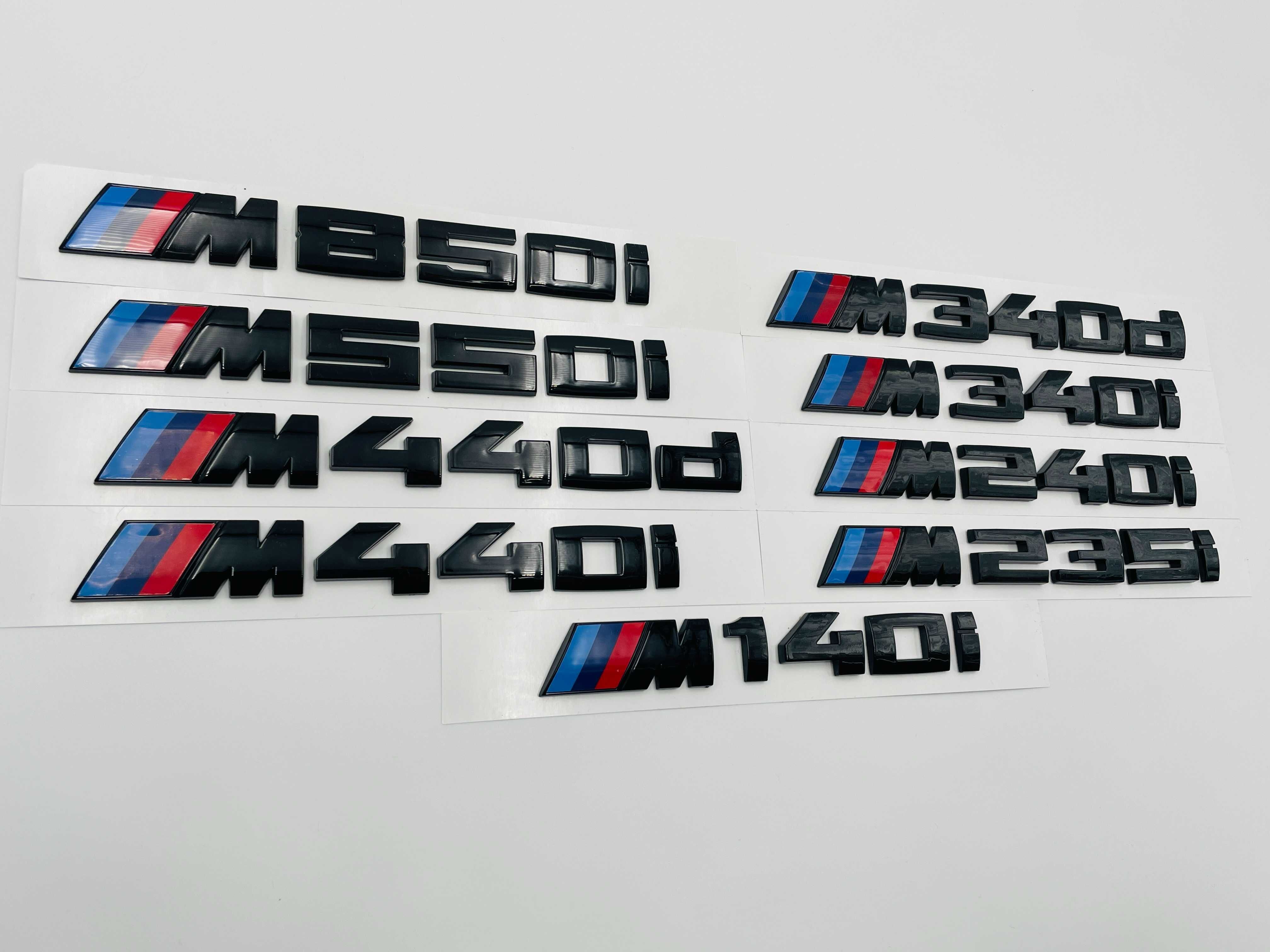 Emblema compatibila BMW M140i negru