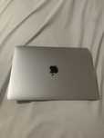 Macbook 2017 8/256 gb