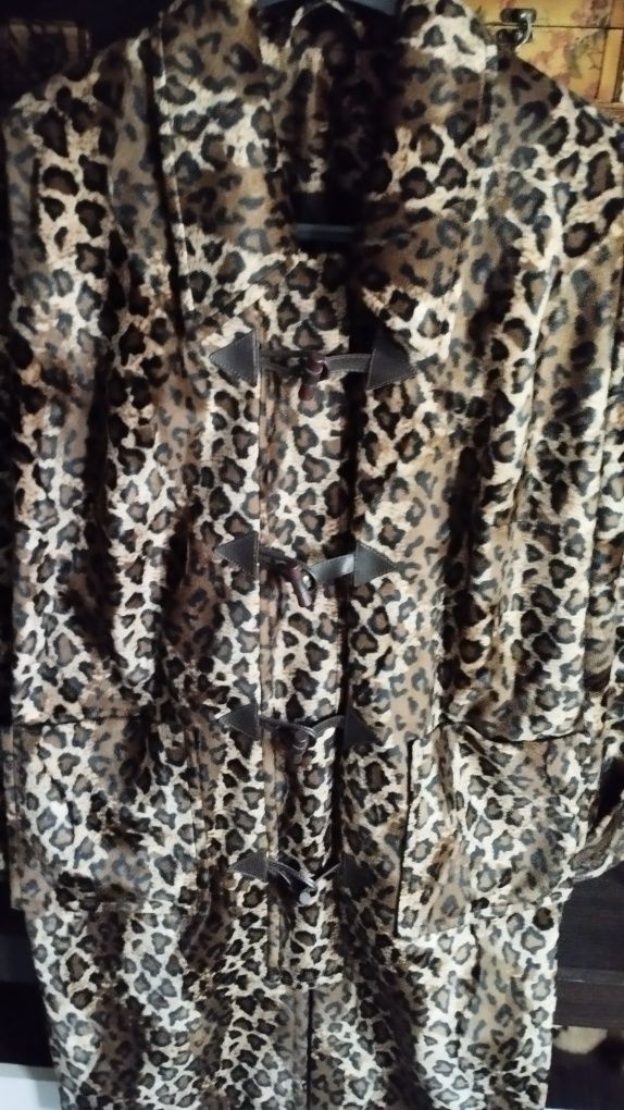 Пальто Леопард новое большой размер