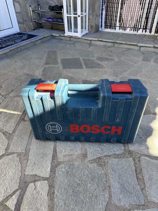 Перфоратор BOSCH
