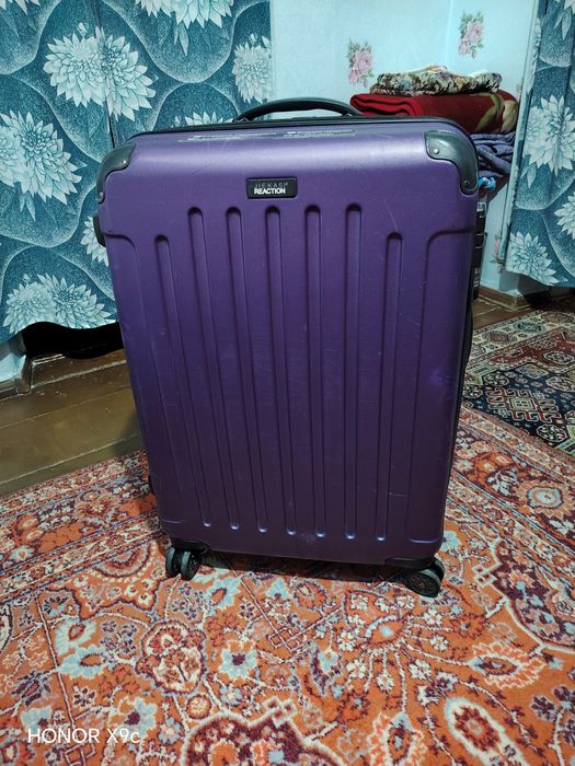 Продам чемодан...