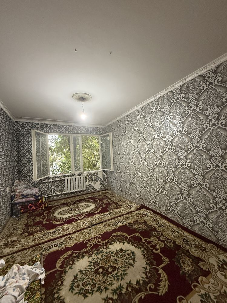 Срочно продаётся квартира Мирабадский р-н Куйлюк 1 3/2/4 не торец