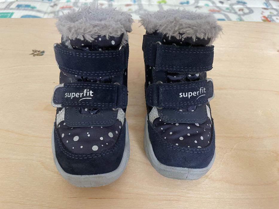 Ghete Superfit îmblănite, impermeabile, mărimea 21 – stare excelenta