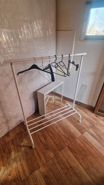 Stand umerașe ikiea