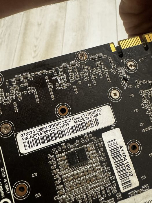 Placa video gtx 570 nvidia si placa video msi 2gb