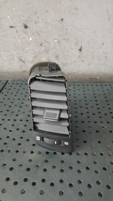 Grila aer bord stanga chevrolet captiva c100 c140 kf1adx02