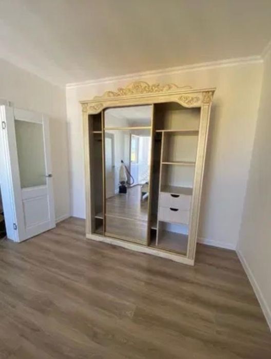 Продам шкаф-купе