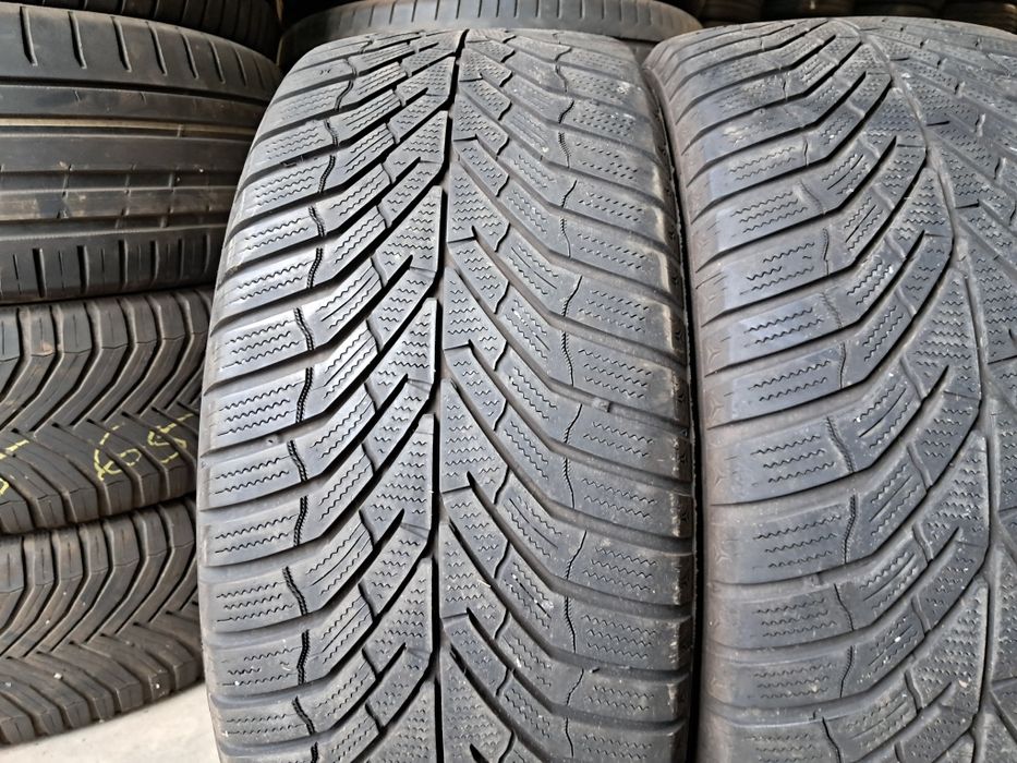 Anvelope second iarna 245 45 R18 Kumho 2023