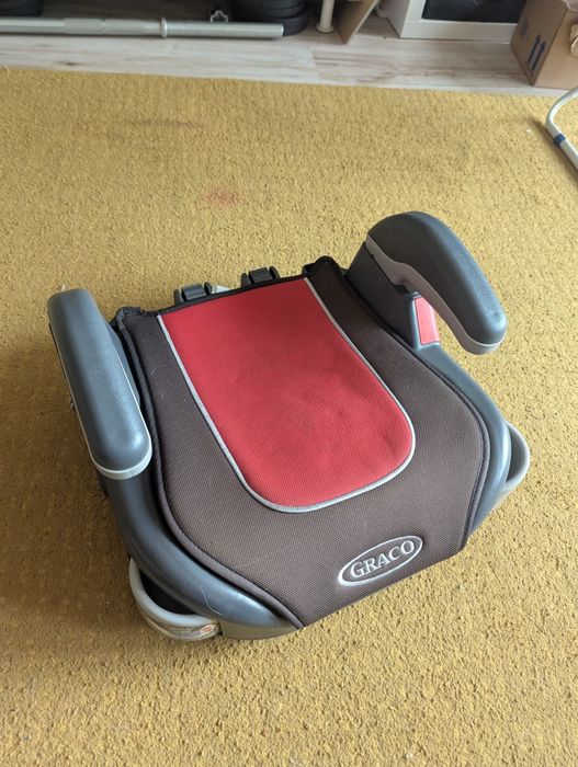 Детско столче-бустер Graco. Махаща се облегалка.