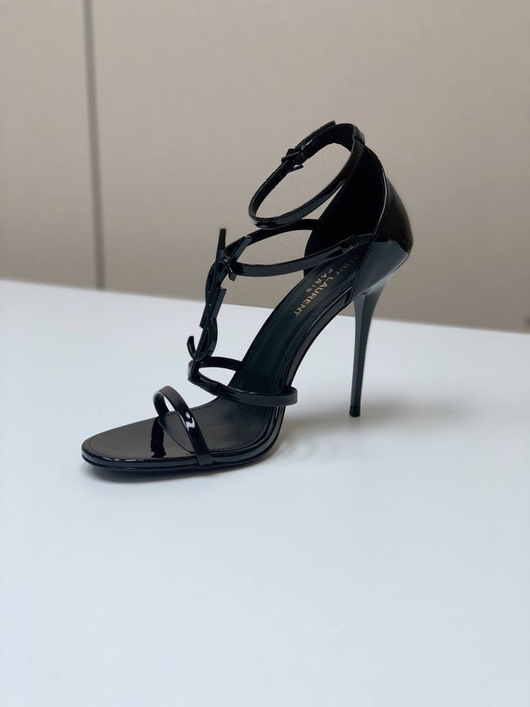 Pantofi Saint Laurent