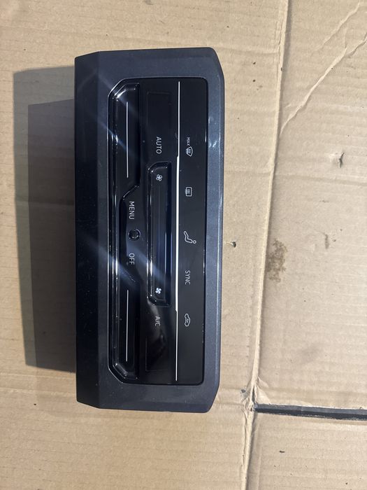 Panou Comanda Clima Vw Tiguan An 2023 5NA907044AN