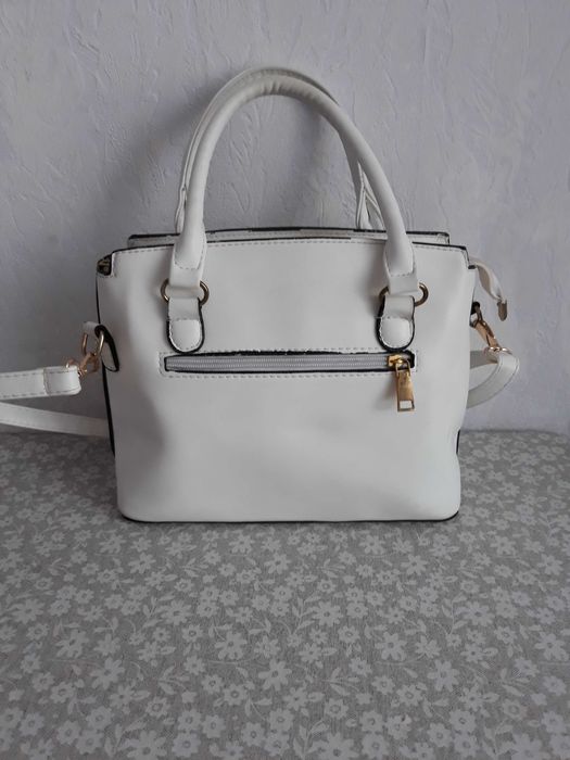 Сумочка  женская, брендовая