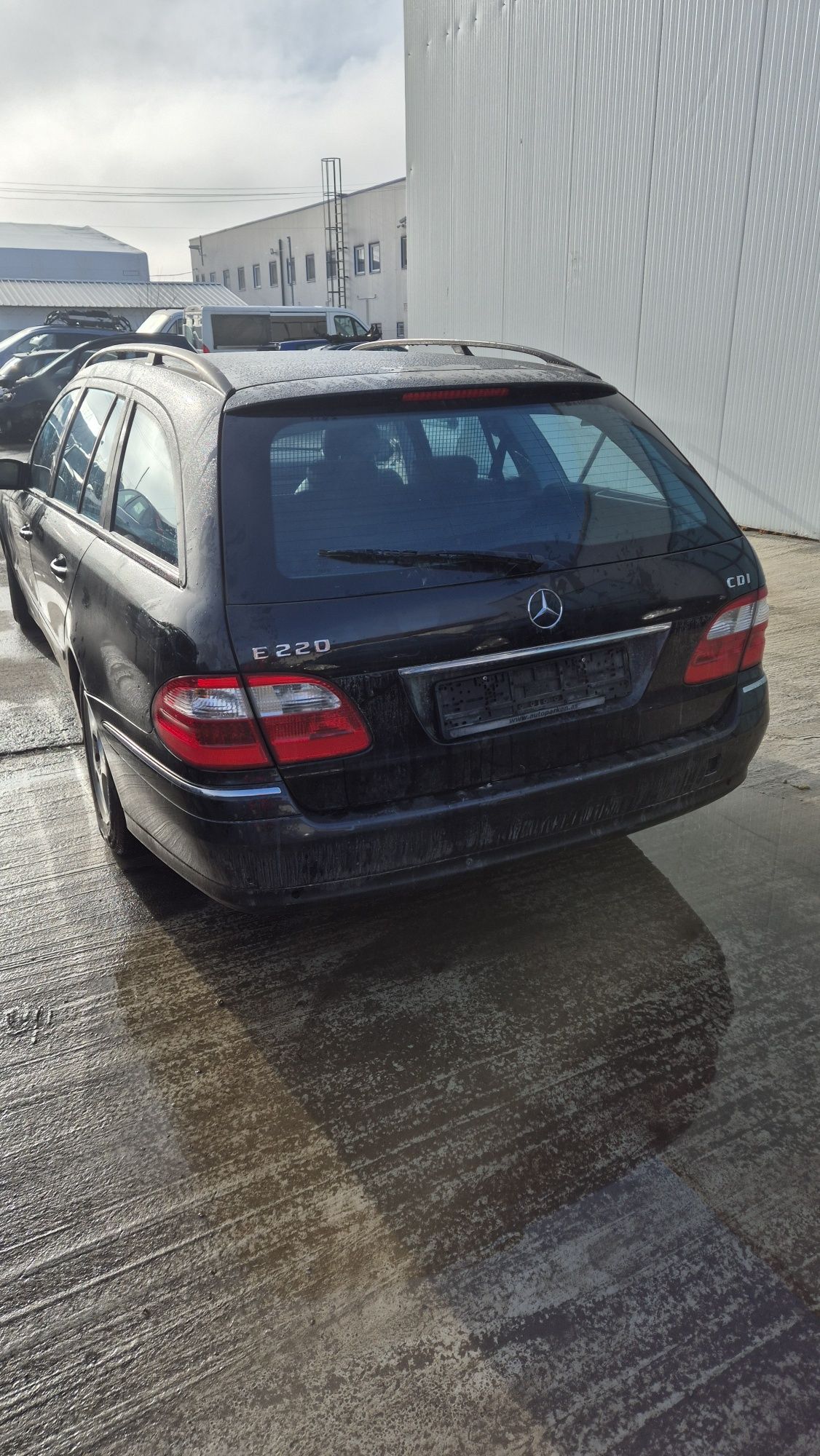 Vând haion complect mercedes w211