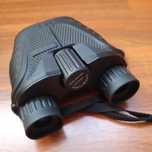 Binoclu 10x25 cu husa impecabil