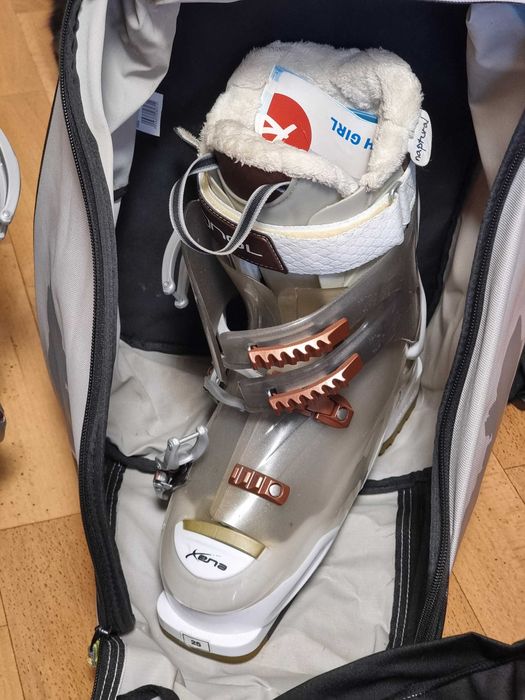 Set schiuri/clapari/accesorii - absolut noi