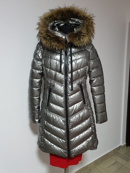 Geaca model de lux italian,gluga din blana naturala, umplutura fulgi