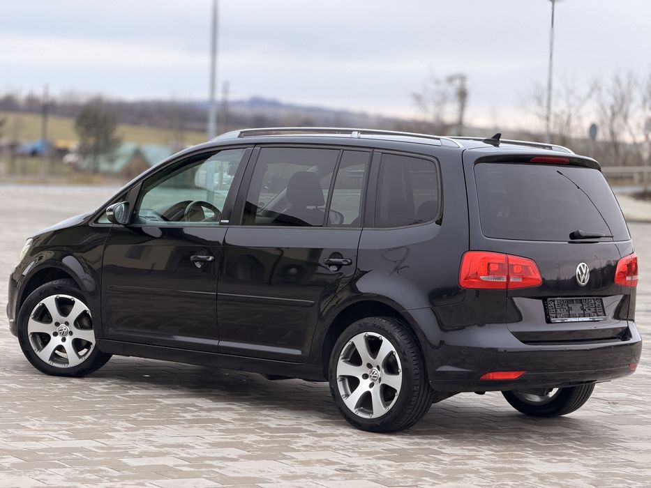 Vw touran Style An 2012 2.0TDi 140Cp 7Locuri Bi-Xenon/Led/Navi
