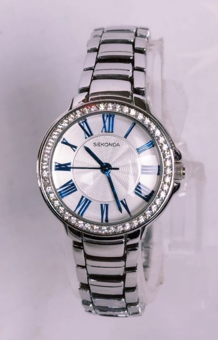 Ceas de dama Sekonda Classic Quartz, cadran argintiu, bratara din otel