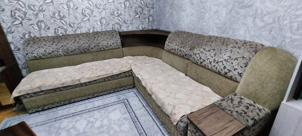 Продаю раскладной диван в хорошем состоянии