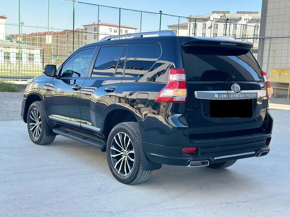 Tayota Land Cruiser Prado 150