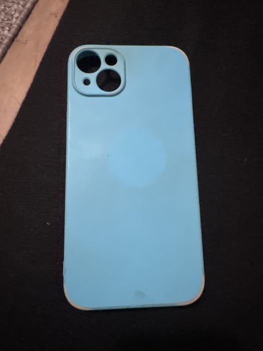 Vand 5 huse de iphone 15 plus si una de iphone 13 pro