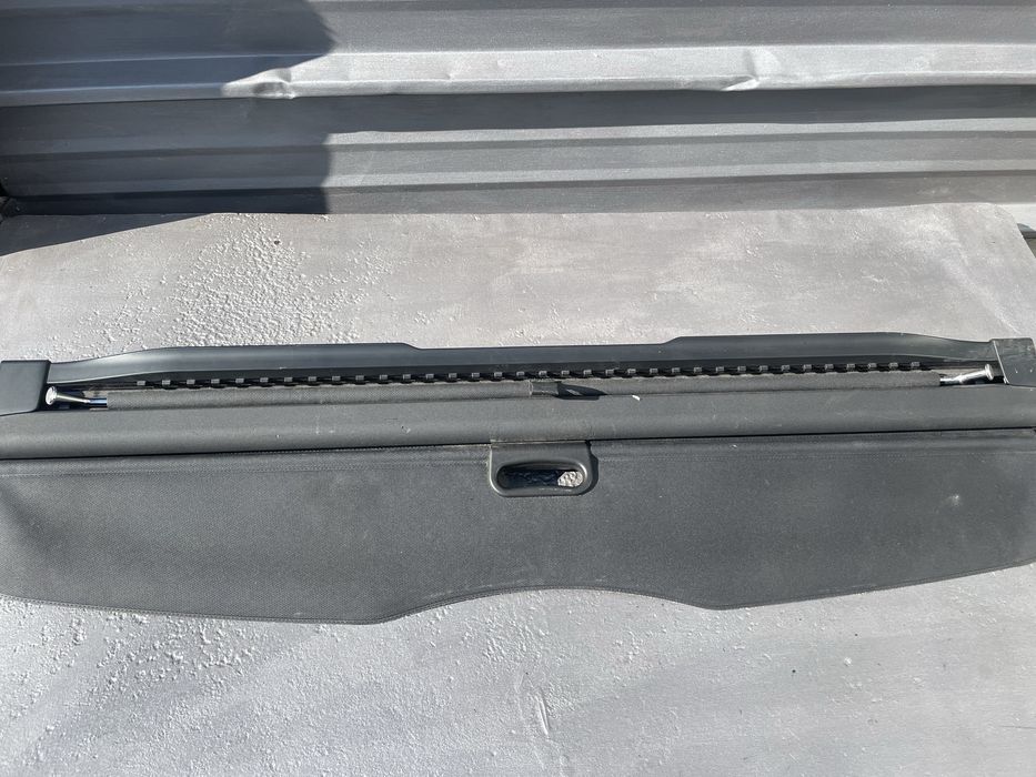 Щора багажник БМВ Е61 (shtora bmw e61)