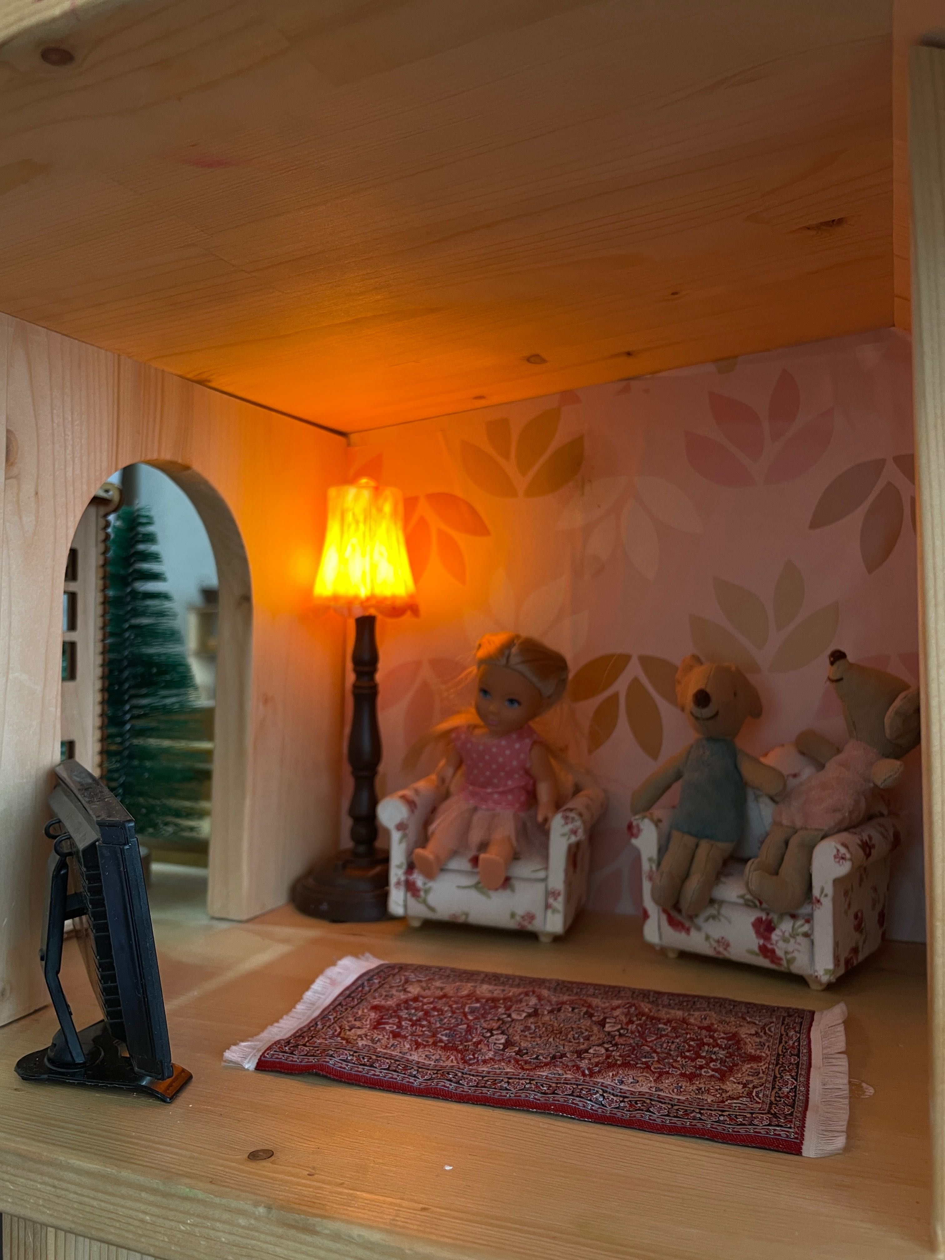Куколный домик деревянный