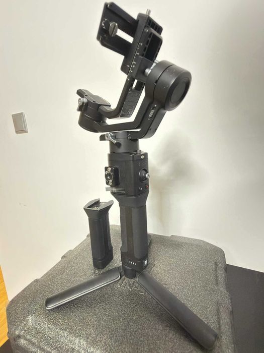 Gimbal DJI Ronin SC cu doua baterii!