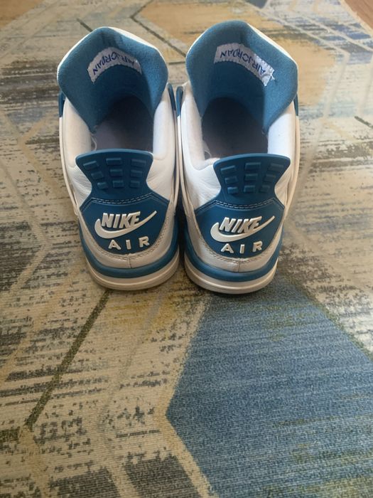 Jordan 4 Blue.