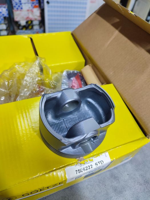 Поршня BMW M54 M50 N55 N20