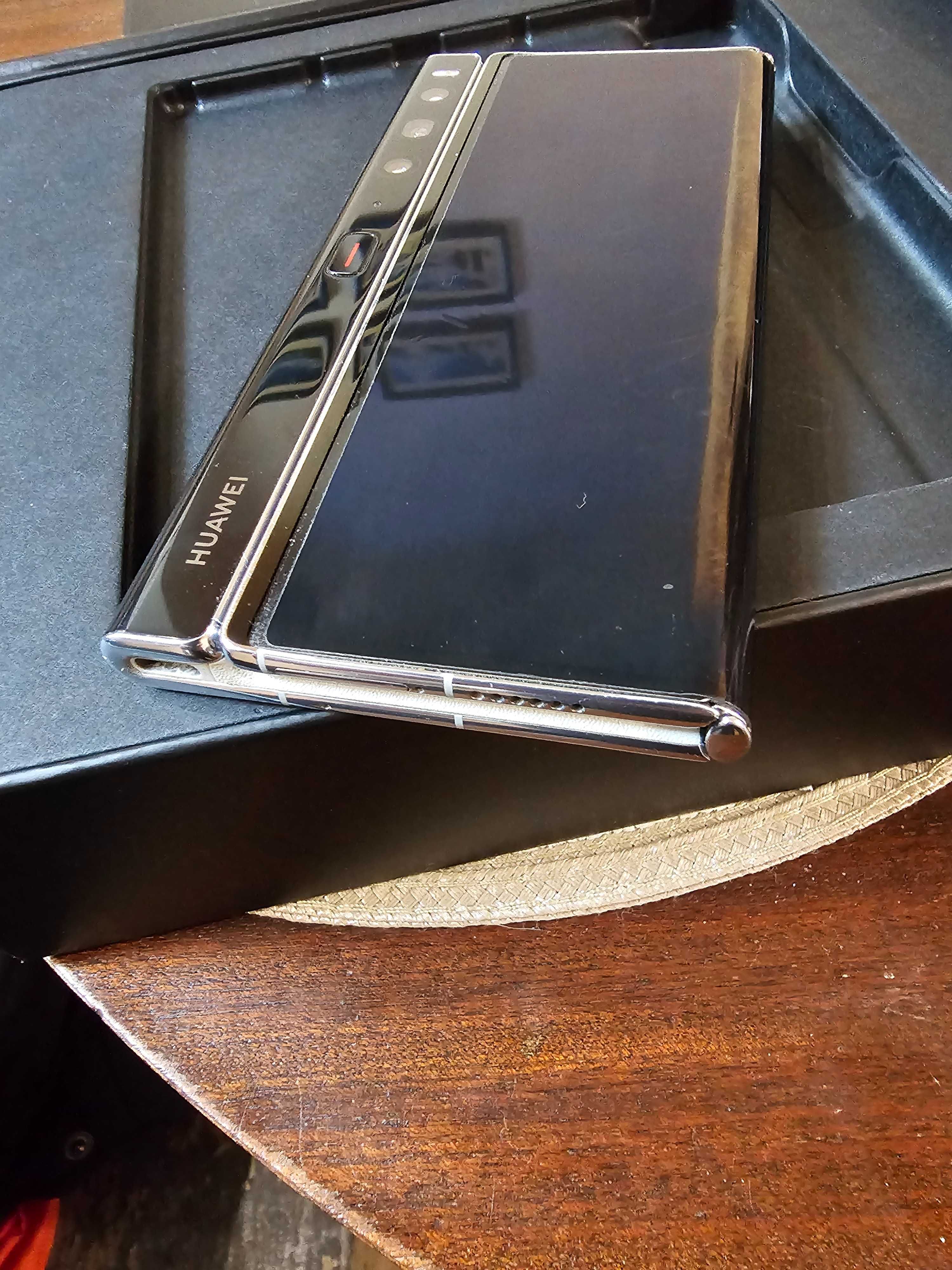Huawei Mate Xs 2 Dual Sim,пълен комплект