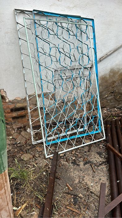 Продам решетки оконные ссср