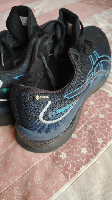 Gore teks маратонки